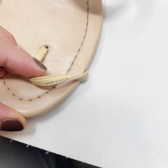 Alexandre Birman 37 Sand Cream Strappy Flat Toe Ring Sandals Leather Size 7 Nude - Picture 11 of 12